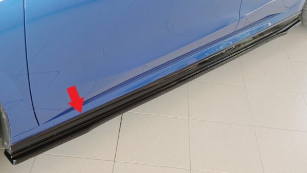 Faldón lateral MonteCarlo izquierdo para Skoda Fabia (PJ), negro brillante