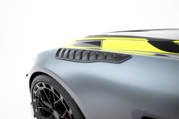 Ventilaciones laterales de aleta delantera para Mercedes-AMG GT C C190 Facelift — imagen 2